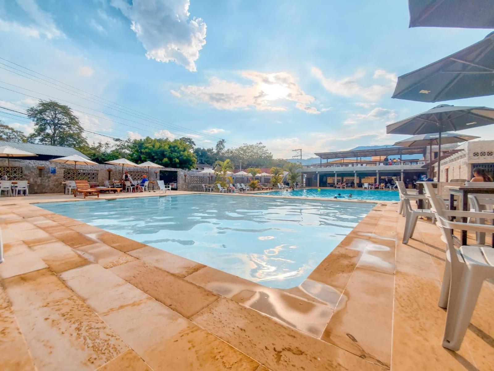 La Rosa Nautica Club Hotel Guaduas Ngoại thất bức ảnh